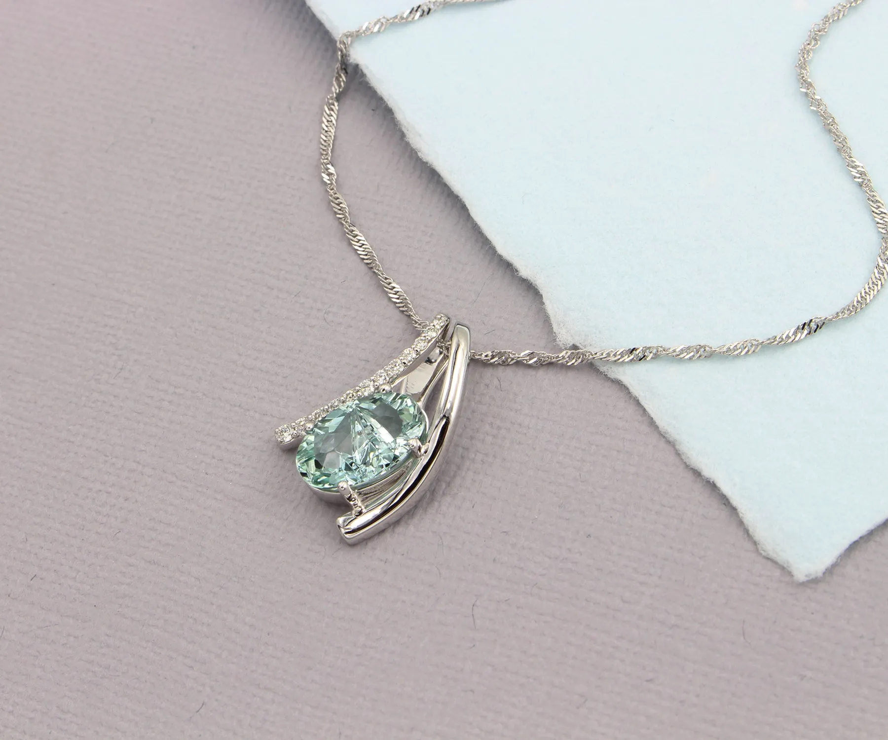 Freeform Green Aquamarine Diamond Necklace