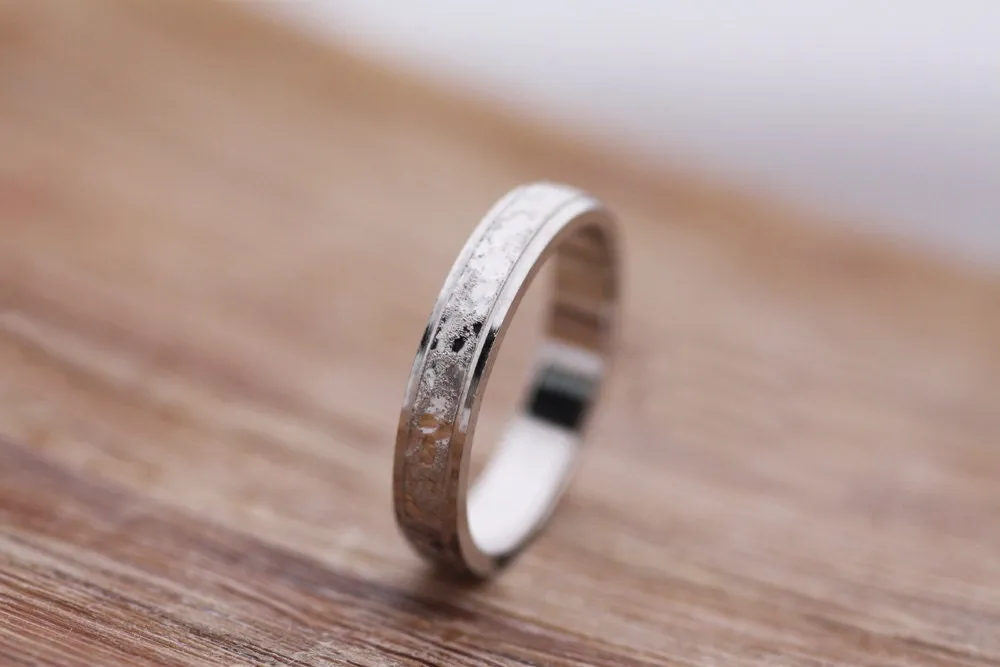 Hammered Gold 14K Wedding Ring