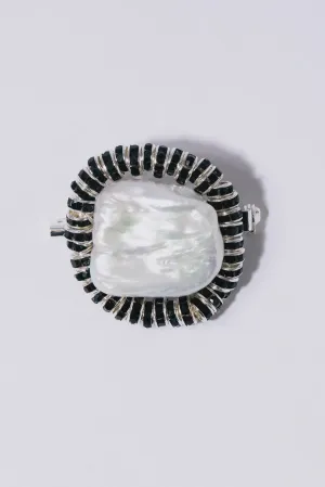 Pearl Octopuss.y Mini Paris Brooch in Black