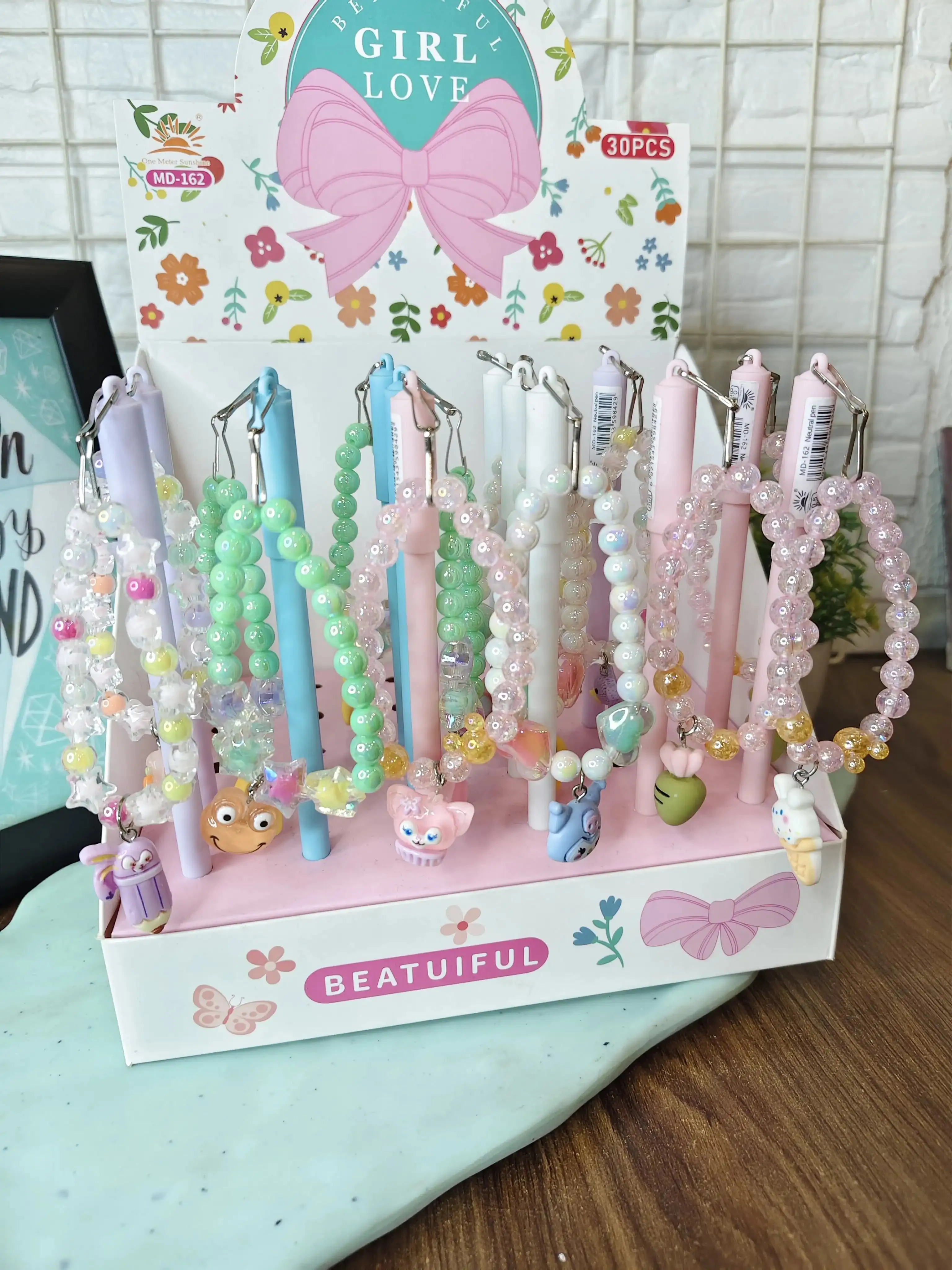 Pen with a beautiful bracelet