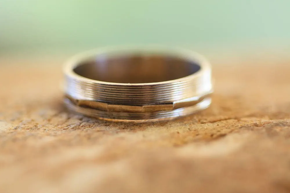 Wedding gold ring for men