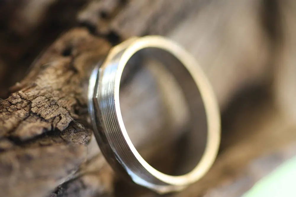 Wedding gold ring for men